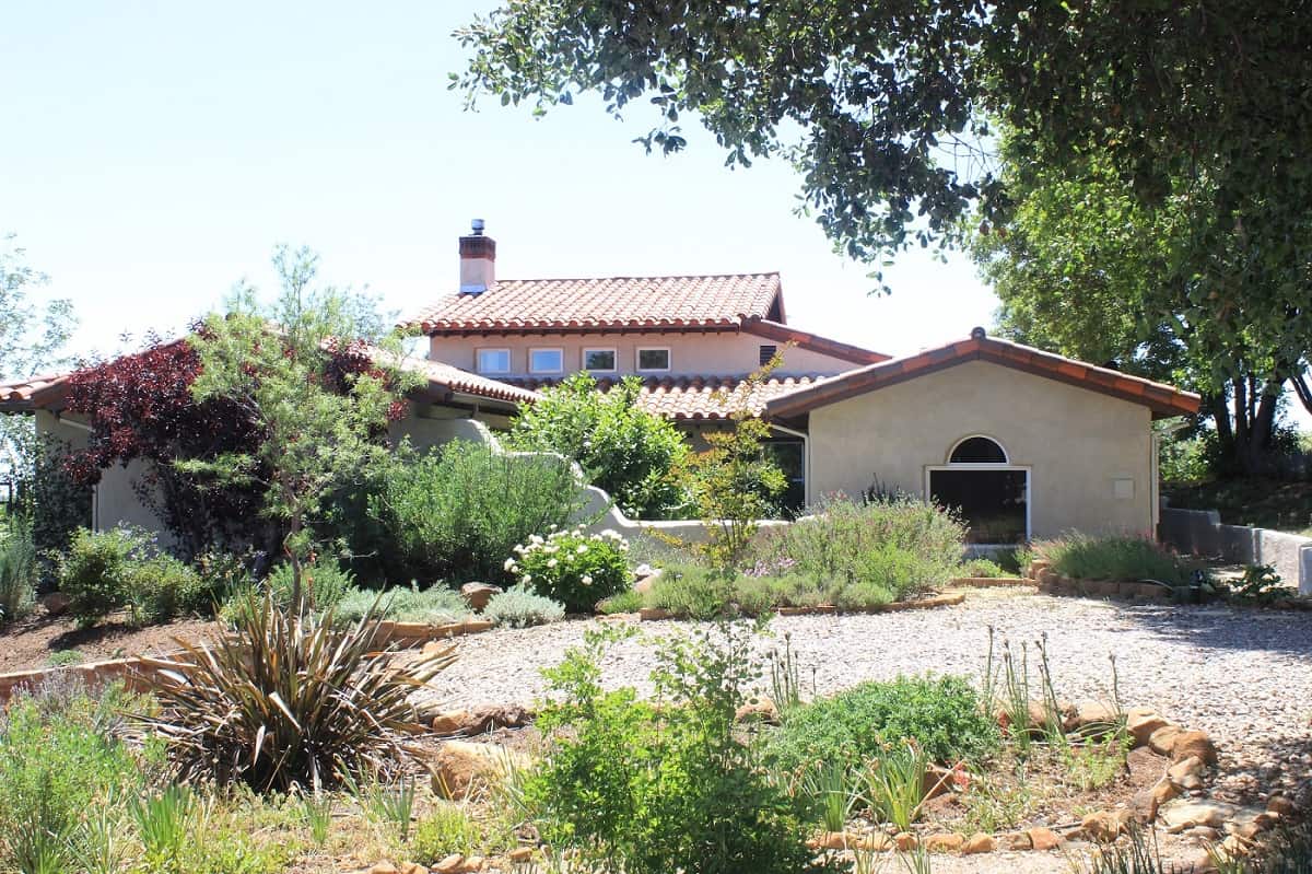 HOME Red Hawk Realty