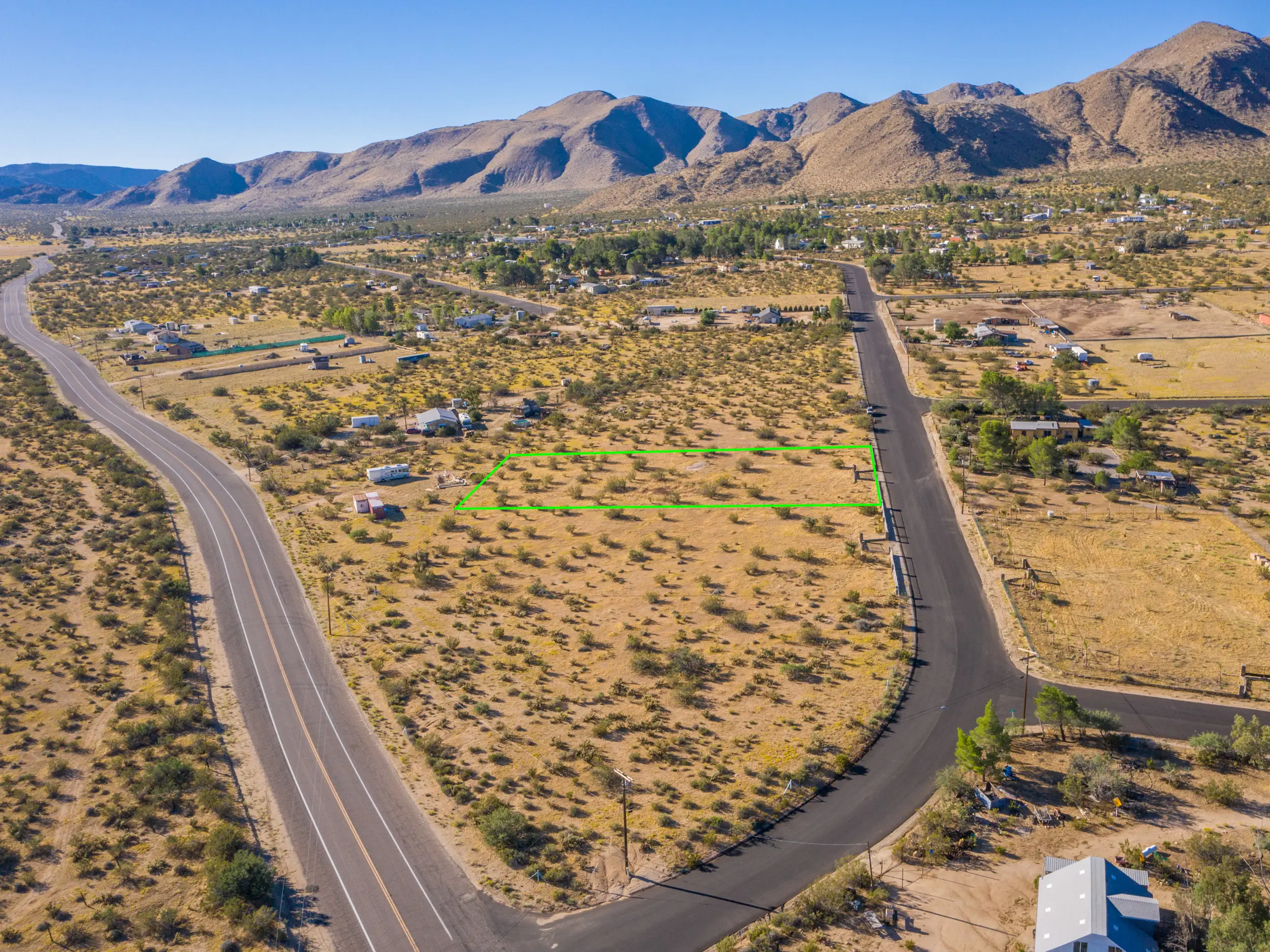 Kickin Horse Acreage