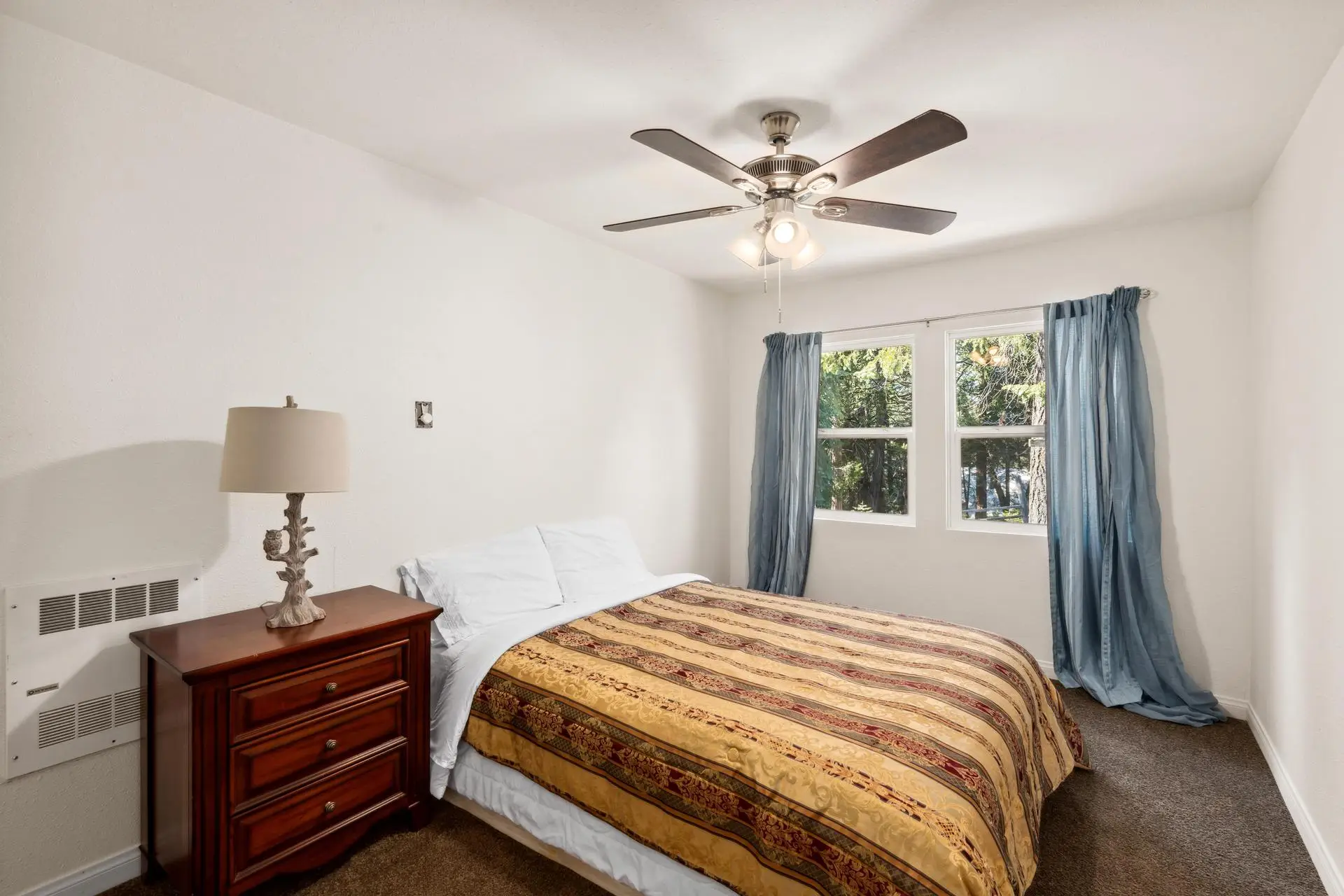 33 Historic Palomar Mountain Lodge