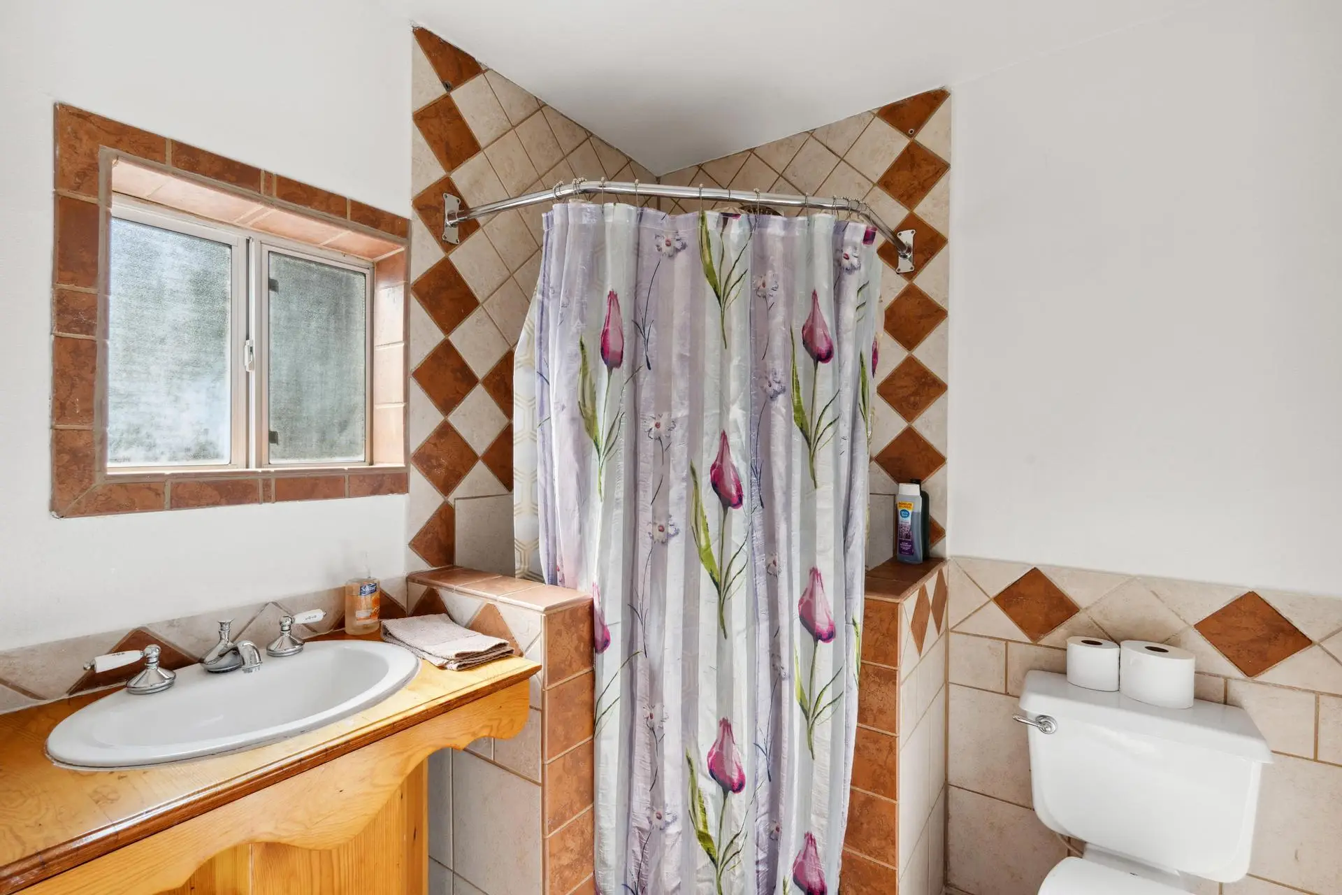 42 Historic Palomar Mountain Lodge