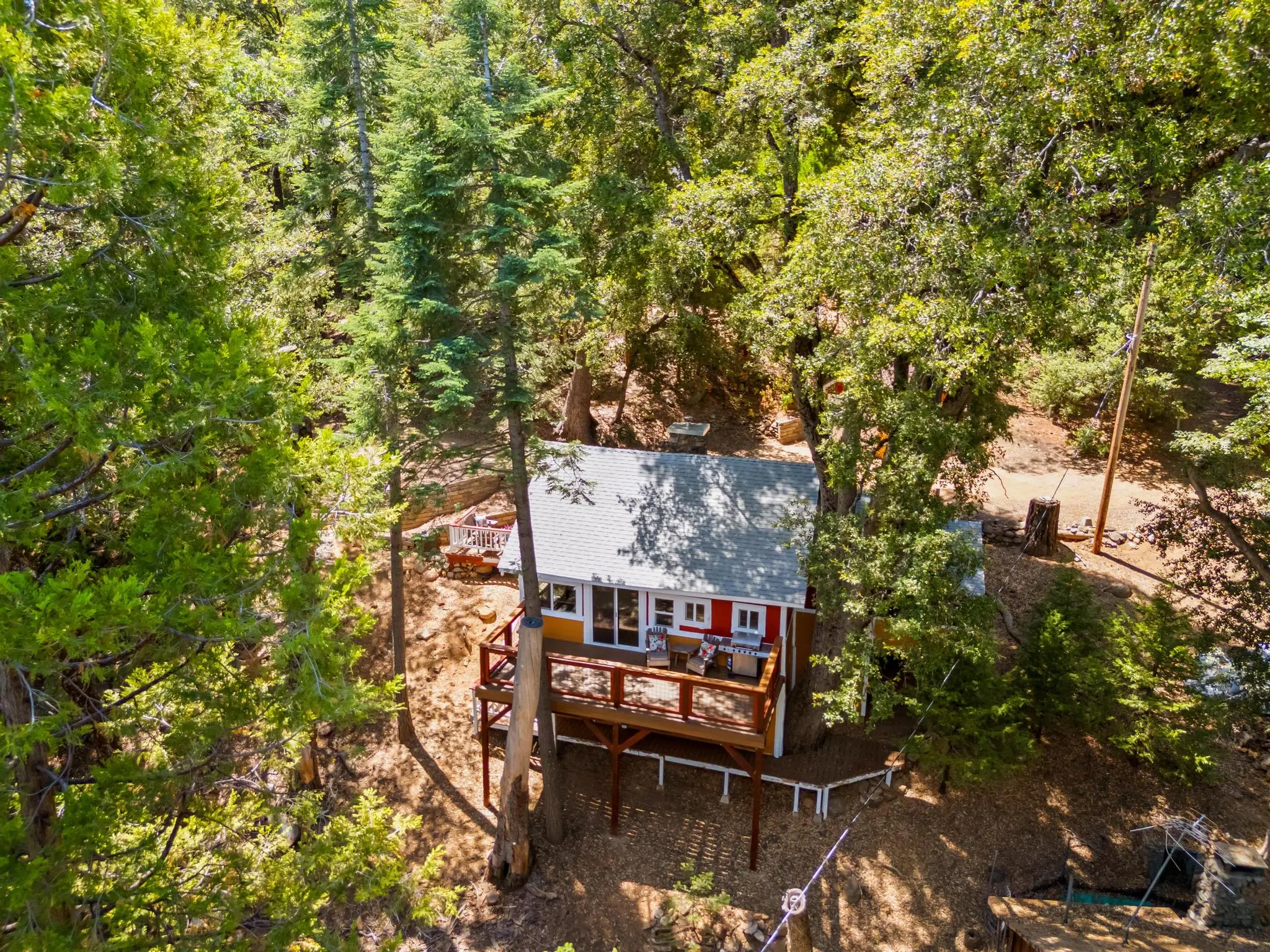 default Charming Retreat in the Woods