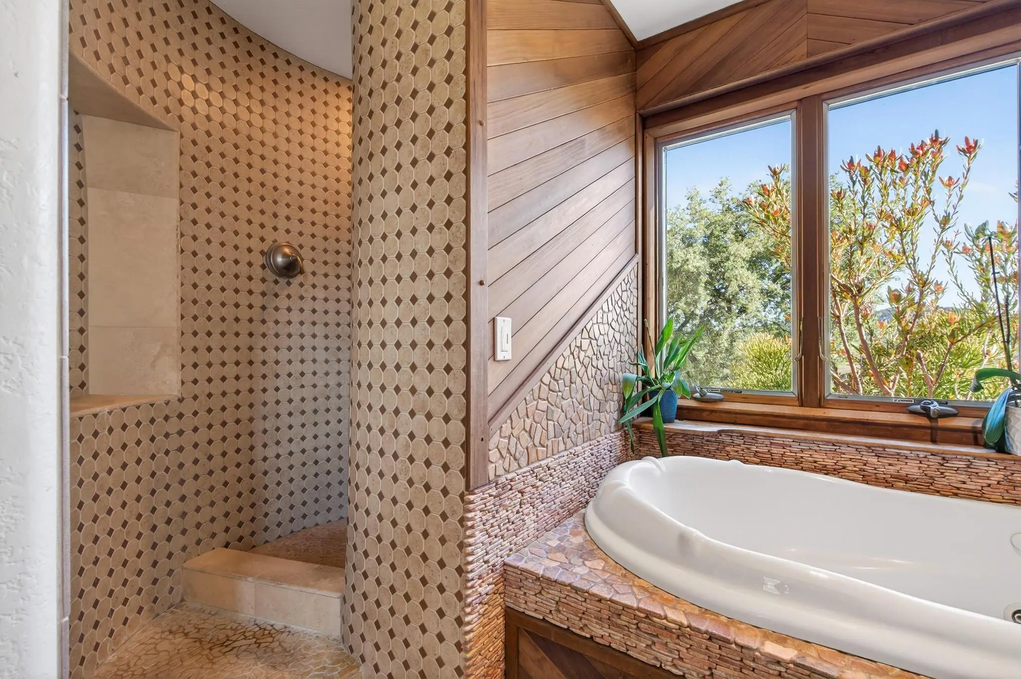 Horizon Ridge Hacienda