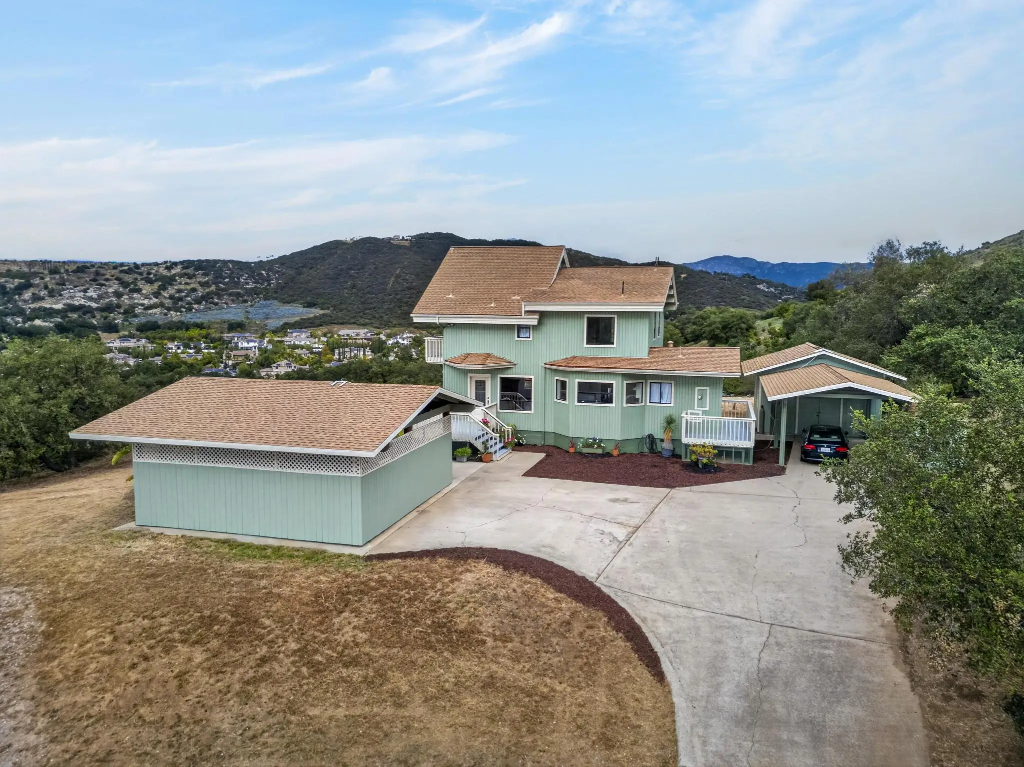 6 Private Valley View Retreat