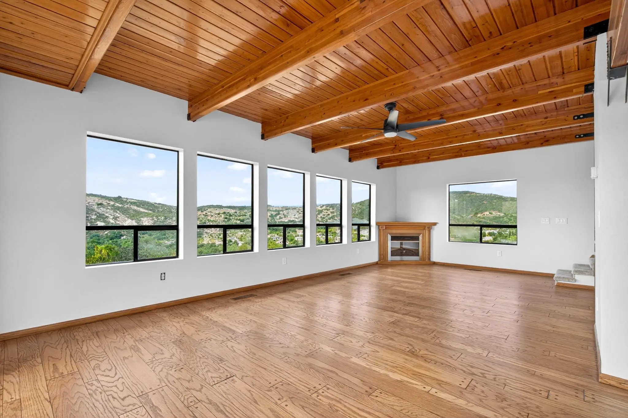 9 Private Valley View Retreat