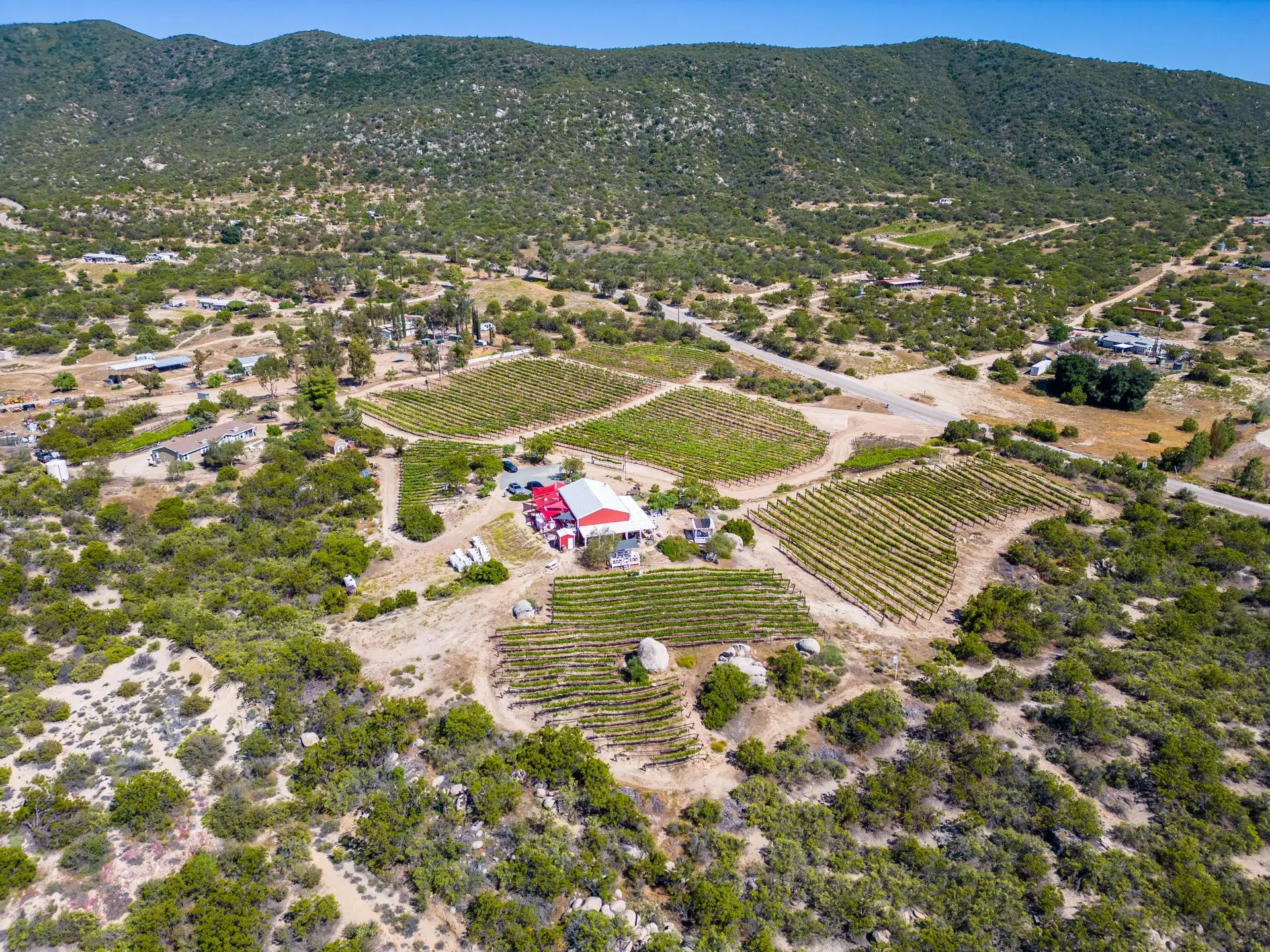 Hawk Watch Vineyard & Residence