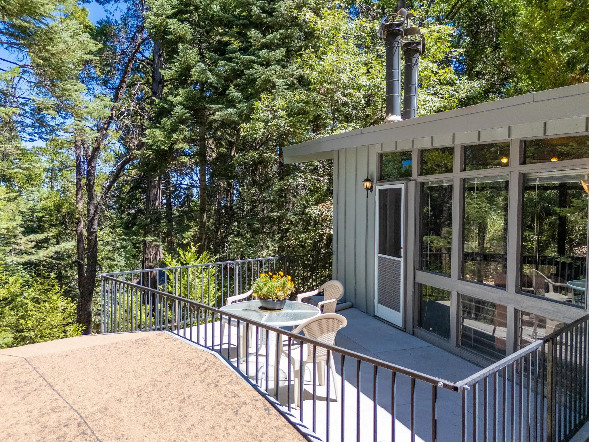 Arrowhead Cabin