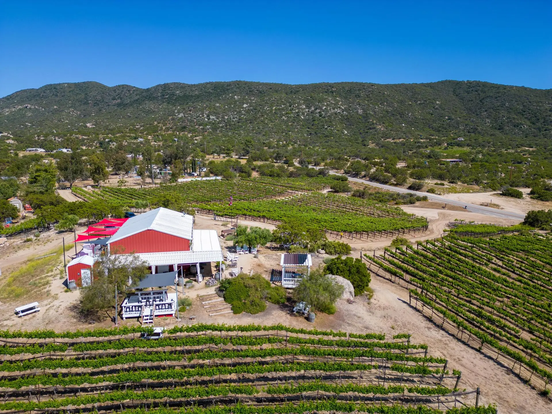 Hawk Watch Vineyard & Residence