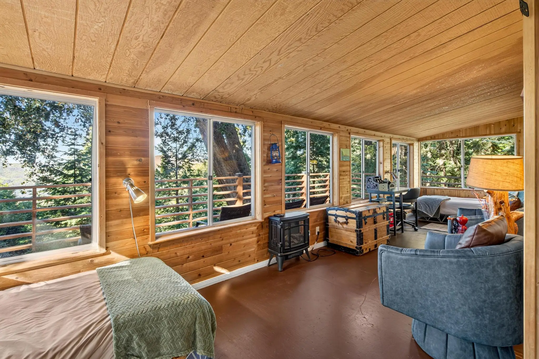 Twin Oaks Cabin