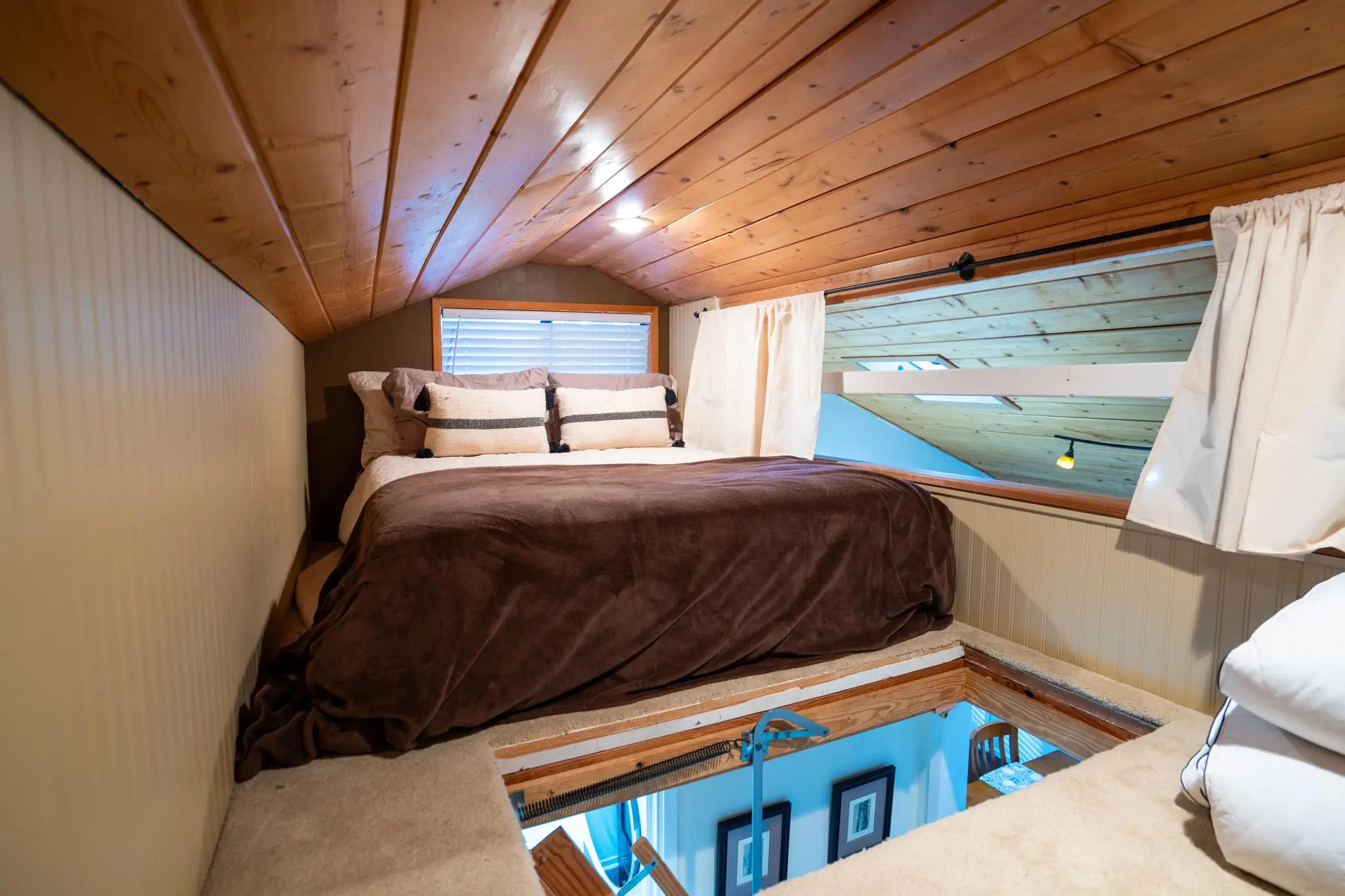 Twin Oaks Cabin